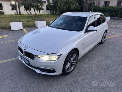 Begagnad BMW 320 Efficient Dynamics 190 HK (139 kW) 2017 Vit Kombi