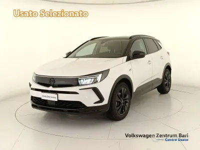 Usata Opel Grandland X GS Line 131 CV (96 kW) 2022 Bianco SUV