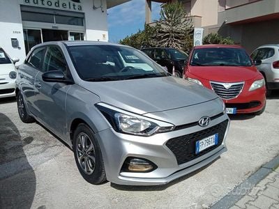 Usata Hyundai i20 74 CV (54 kW) 2018 Grigio Utilitaria