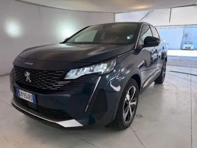 Usata Peugeot 3008 Allure 131 CV (96 kW) 2023 Blu SUV