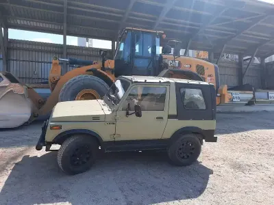 Begagnad Suzuki Samurai 1988 Grön SUV