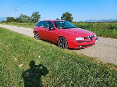 Usata Alfa Romeo 156 192 CV (141 kW) 2001 Rosso Station wagon