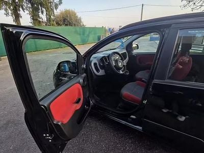 Usata Fiat Panda Lounge 69 CV (50 kW) 2014 Nero Utilitaria