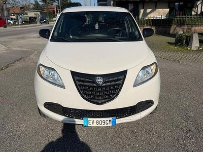 Usata Lancia Ypsilon 80 CV (58 kW) 2014 Utilitaria