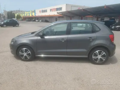Usata VW Polo Comfortline 75 CV (55 kW) 2011 Grigio Utilitaria
