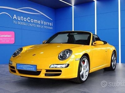 Usata Porsche 911 Carrera S Cabriolet 355 CV (261 kW) 2005 Giallo Cabrio