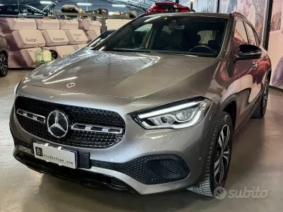 Usata Mercedes GLA200 150 CV (110 kW) 2023 Antracite SUV