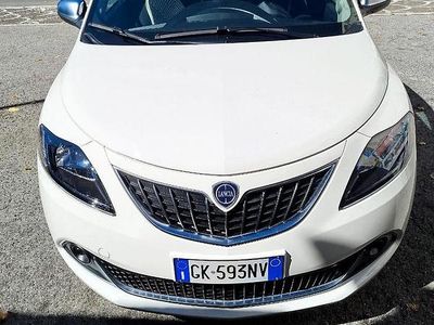 Usata Lancia Ypsilon 69 CV (50 kW) 2022 Bianco Utilitaria