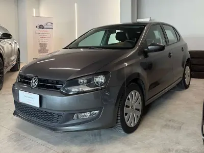 Usata VW Polo Highline 90 CV (66 kW) 2014 Grigio met Berlina