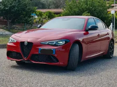 Usata Alfa Romeo Giulia 209 CV (153 kW) 2026 Rosso Berlina