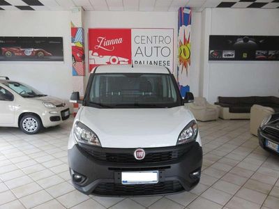 Usata Fiat Doblò Business 105 CV (77 kW) 2022 Bianco Monovolume