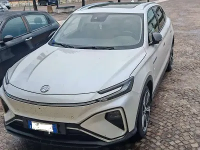 Usata MG Marvel R Luxury 64 kW (88 CV) 2022 Bianco SUV