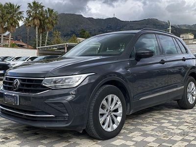 Usata VW Tiguan Life 150 CV (110 kW) 2022 Grigio SUV