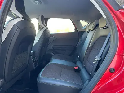 Usata Renault Captur Intens 160 CV (117 kW) 2023 Rosso SUV