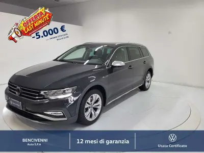 Usata VW Passat Alltrack 200 CV (147 kW) 2021 Grigio Station wagon