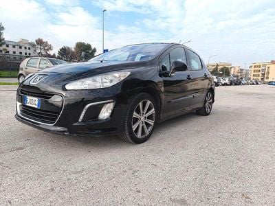 Usata Peugeot 308 115 CV (84 kW) 2011 Nero Berlina