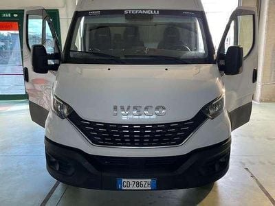 Usata Iveco Daily 179 CV (131 kW) 2021