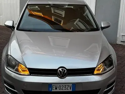 Usata VW Golf VII Comfortline 122 CV (89 kW) 2014 Grigio Berlina