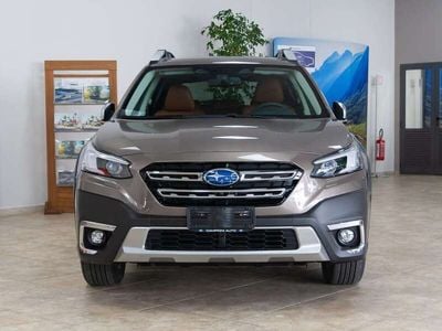 Usata Subaru Outback Premium 169 CV (124 kW) 2024 Brilliant bronze metallic SUV