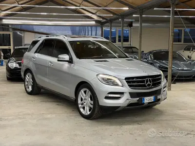Usata Mercedes ML350 258 CV (189 kW) 2013 Grigio SUV