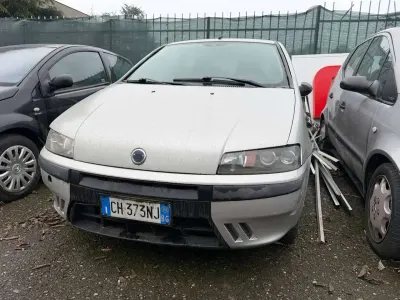 Usata Fiat Punto Feel 60 CV (44 kW) 2003 Other Utilitaria