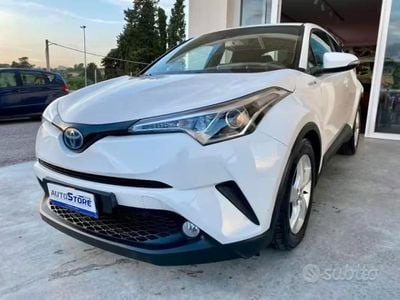 Second-hand Toyota C-HR Business Edition 2018 Alb SUV
