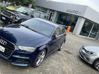 Usata Audi A3 Admired 150 CV (110 kW) 2019 Petrol blue Berlina