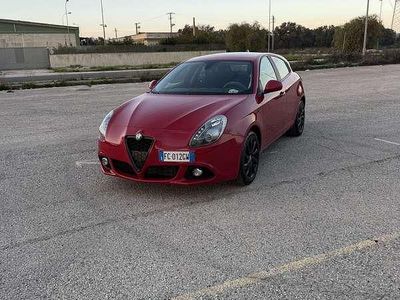 Usata Alfa Romeo Giulietta Exclusive 120 CV (88 kW) 2015 Utilitaria