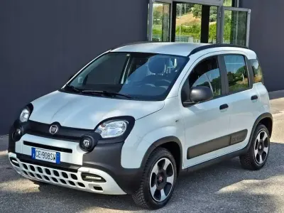 Usata Fiat Panda City Life 69 CV (50 kW) 2021 Bianco Utilitaria