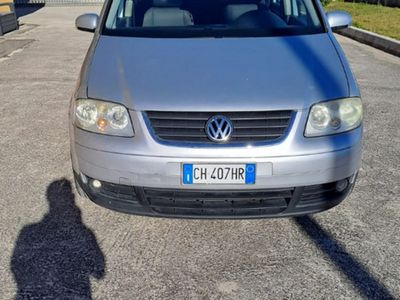 usata VW Touran 2.0 L