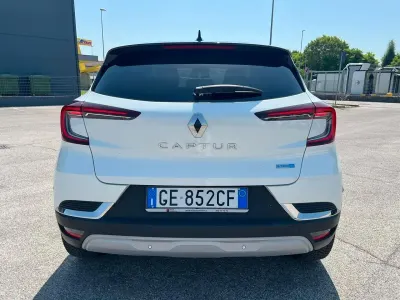 Usata Renault Captur Intens 92 CV (67 kW) 2021 Bianco SUV