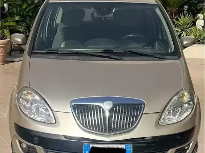 Usata Lancia Musa 69 CV (50 kW) 2007 Monovolume