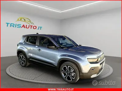 Nuova Jeep Avenger Summit 99 CV (72 kW) 2026 Grigio SUV