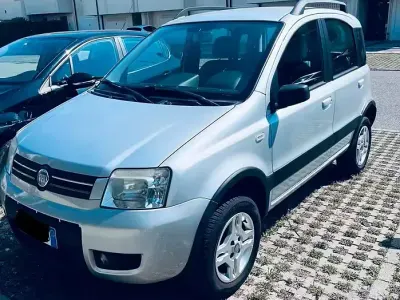 Gebraucht Fiat Panda 4x4 69 PS (50 kW) 2008 Grau Kleinwagen