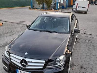 Usata Mercedes C200 136 CV (100 kW) 2012 Nero Berlina