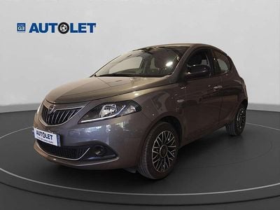 Usado Lancia Ypsilon Silver 69 HP (50 kW) 2024 Cinzento Citadino