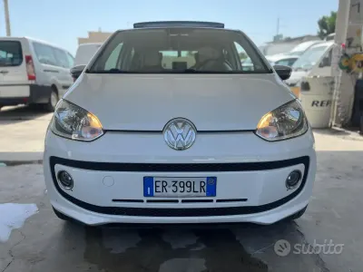 Usata VW up! Move 68 CV (50 kW) 2013 Bianco Utilitaria