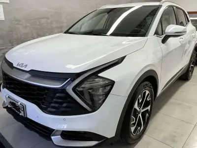 Usata Kia Sportage Style 136 CV (100 kW) 2022 Bianco SUV