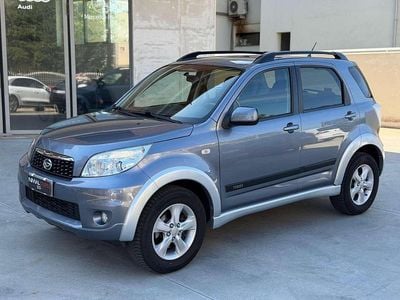 Usata Daihatsu Terios HIRO 102 CV (75 kW) 2011 Grigio SUV