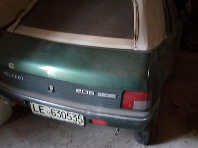 Usata Peugeot 205 Roland Garros 83 CV (61 kW) 1991 Verde Cabrio