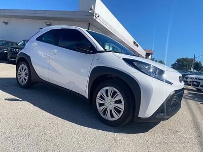 Ny Toyota Aygo X Active 72 HK (52 kW) 2025 Vit SUV