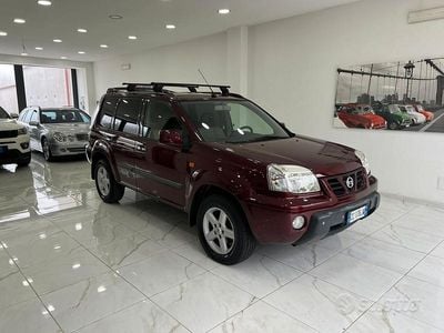 Usata Nissan X-Trail 114 CV (83 kW) 2002 Rosso SUV