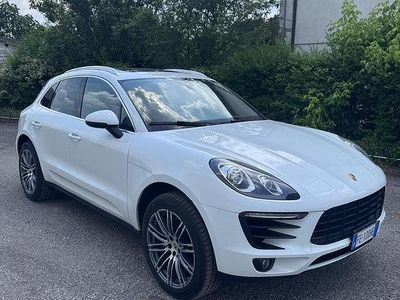 Porsche Macan S