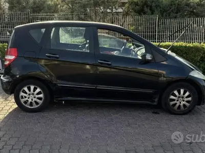 Usata Mercedes A200 109 CV (80 kW) 2008 Nero Berlina