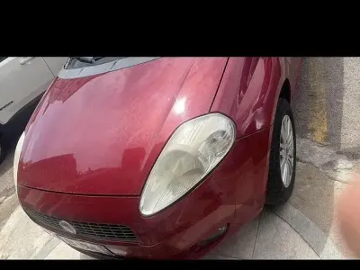 Usata Fiat Grande Punto 95 CV (69 kW) 2009 Rosso Utilitaria