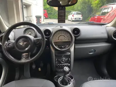 Usata Mini Countryman 111 CV (81 kW) 2012 Nero SUV