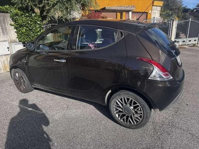 Usata Lancia Ypsilon Platinum 69 CV (50 kW) 2012 Utilitaria