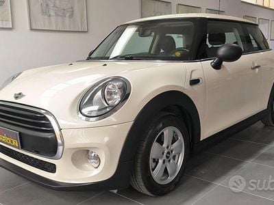 Usata Mini ONE 102 CV (75 kW) 2016 Bianco Utilitaria