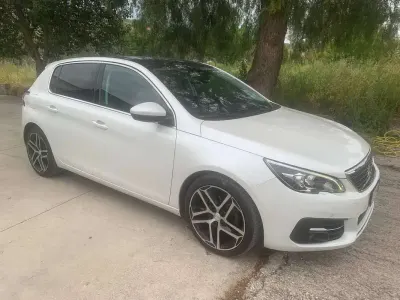 Usata Peugeot 308 Allure 131 CV (96 kW) 2019 Bianco Berlina