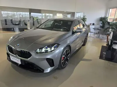 Usata BMW 118 M Sport 150 CV (110 kW) 2025 Grigio Utilitaria